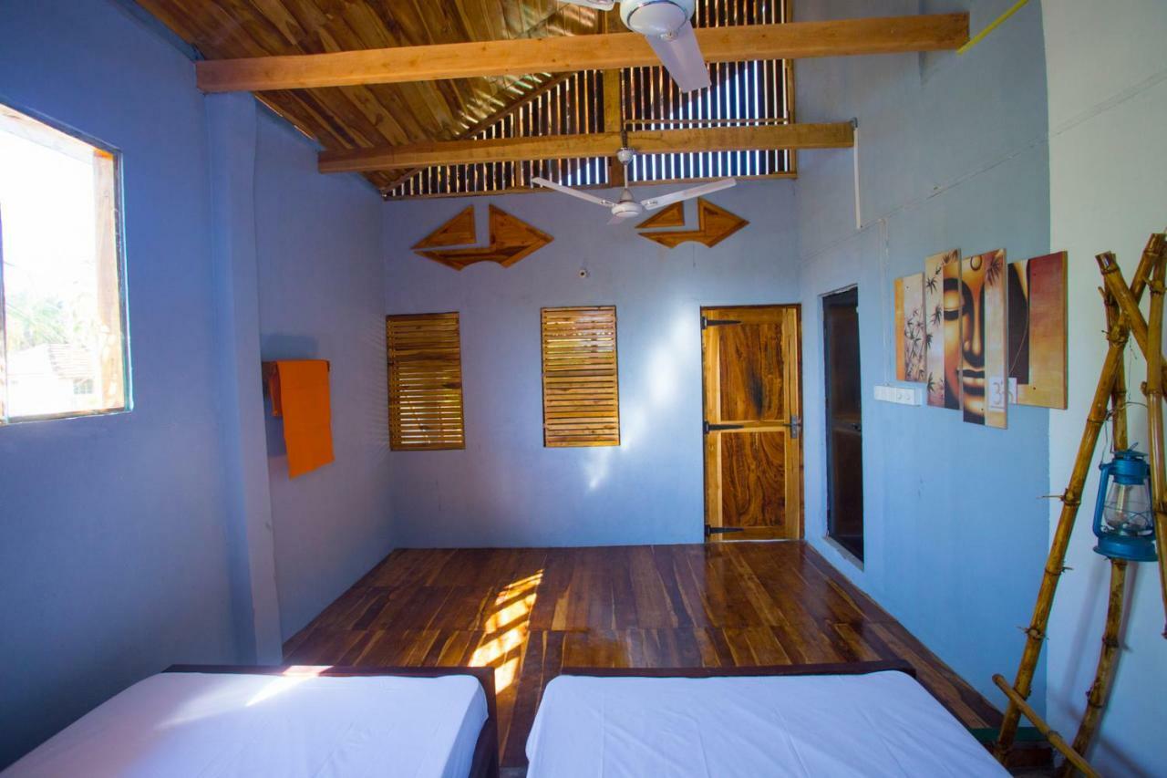 Neem Garden Guest House Баттікалоа Екстер'єр фото