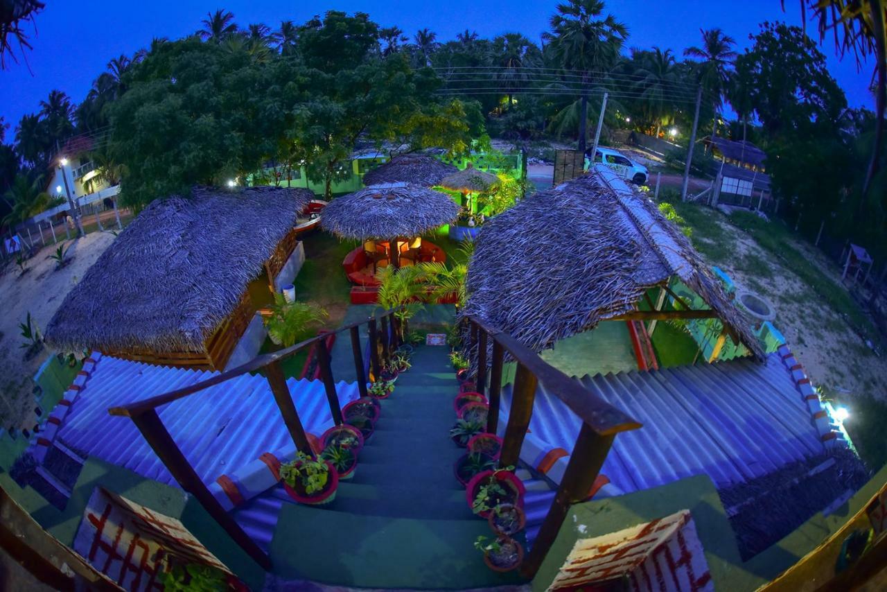 Neem Garden Guest House Баттікалоа Екстер'єр фото