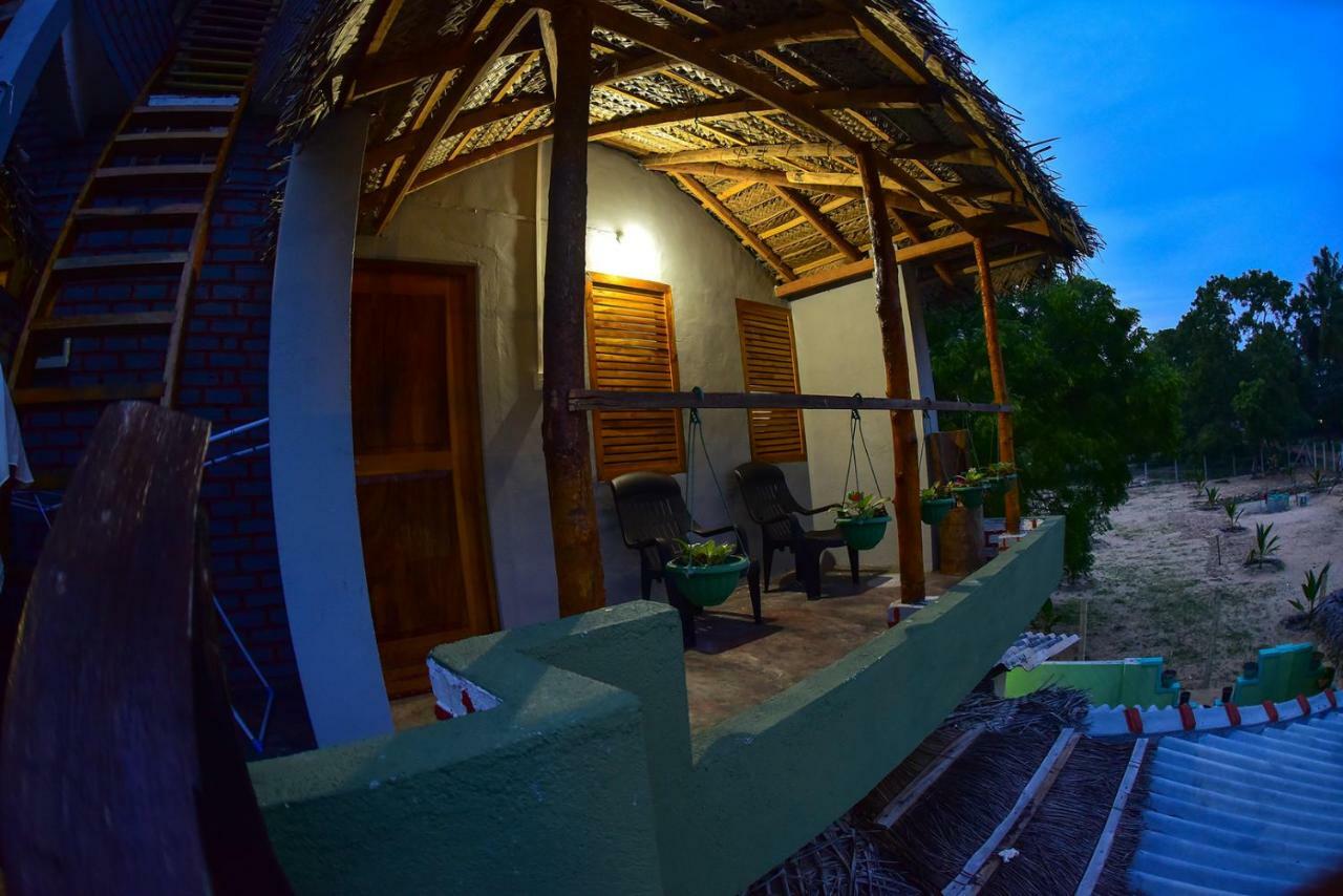 Neem Garden Guest House Баттікалоа Екстер'єр фото